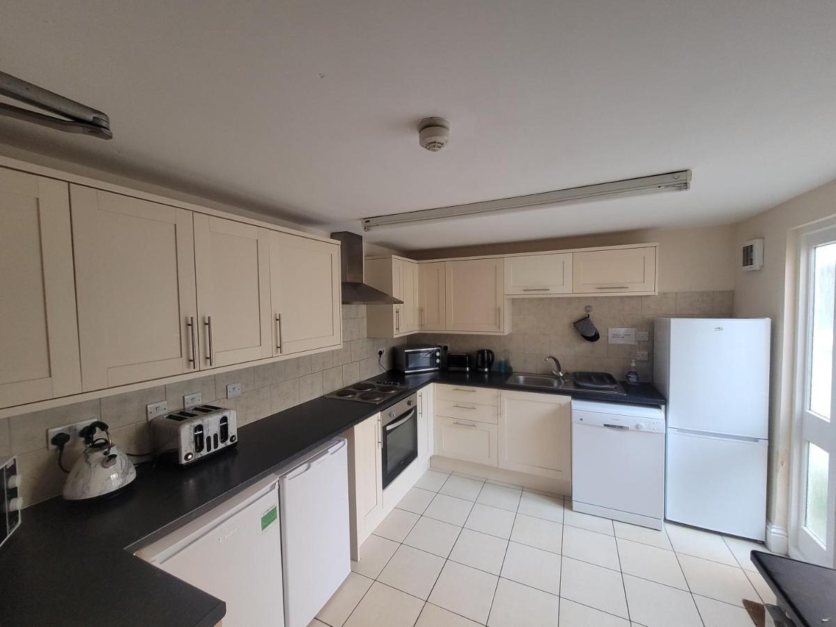 Large 5 Bed Town-Centre Home Close To The Beach, Sleeps 9 Aberystwyth Exterior foto