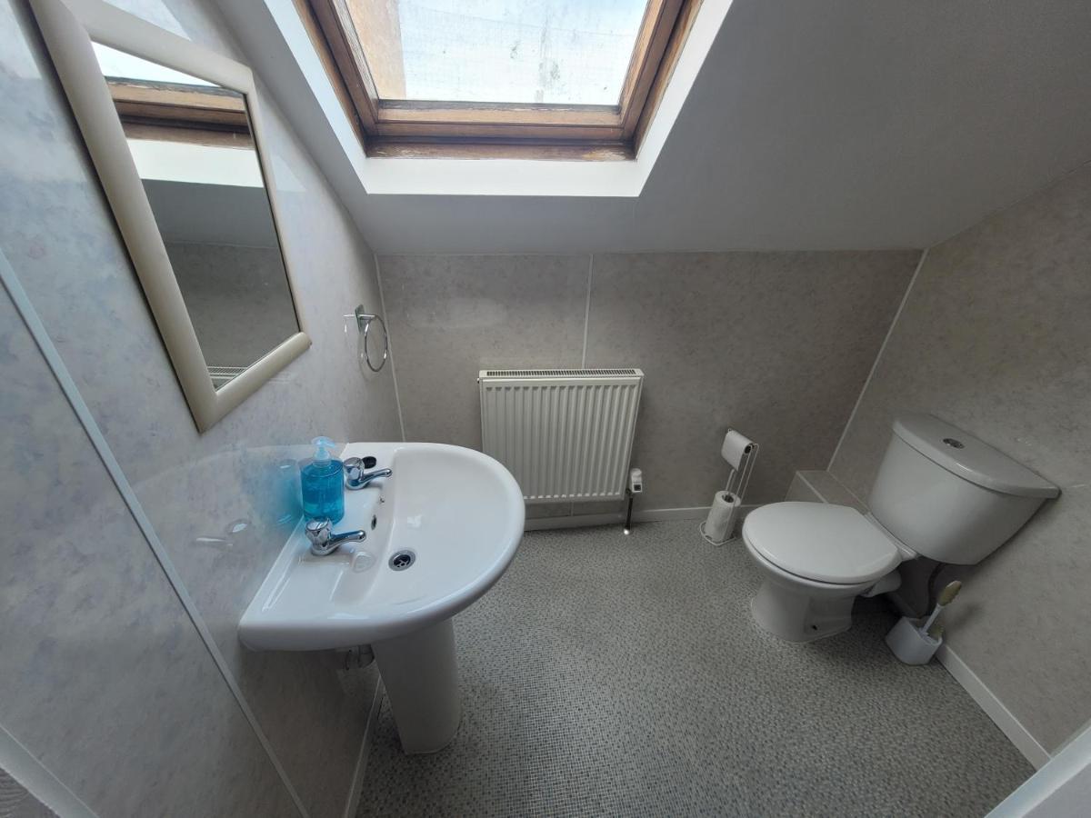 Large 5 Bed Town-Centre Home Close To The Beach, Sleeps 9 Aberystwyth Exterior foto